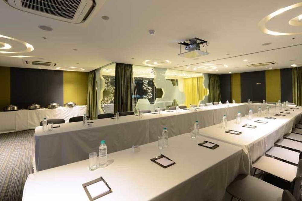 The Lime Boutique Suites Hyderabad Exterior photo